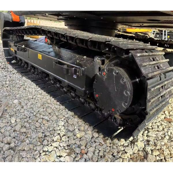 Em bom estado, de segunda mão. Excavadora Hitachi ZX120 com motor ISUZU CC-4BG1TC.