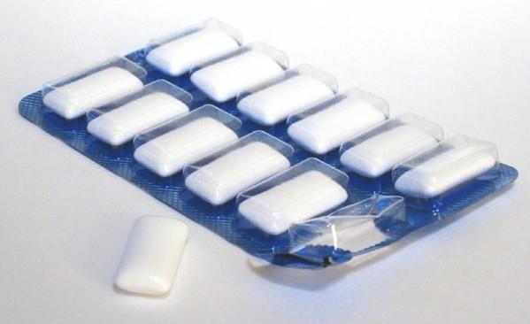 Flat Plate Pill Blister Packaging Machinery For Chewing Gum Tablet
