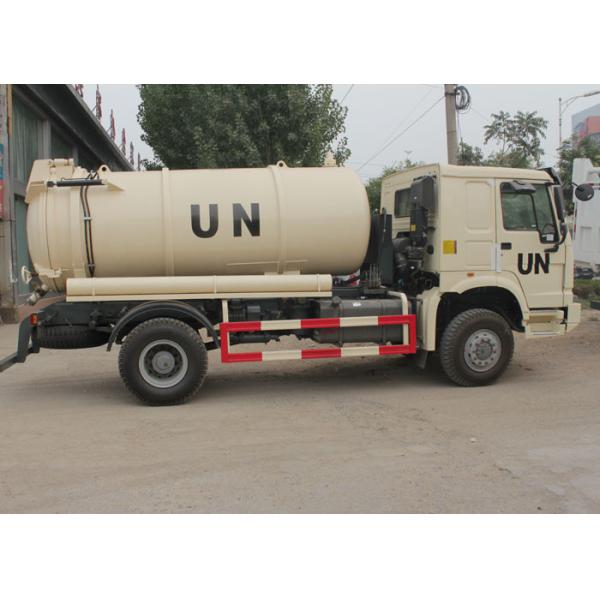 SINOTRUK HOWO Sewage Suction Truck 10000L LHD 4X2 , Liquid Waste Trucks