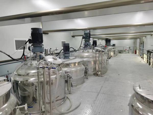 Equipamento elétrico de mistura de aço inoxidável Linha de produção química PLC controlada para totalmente automática