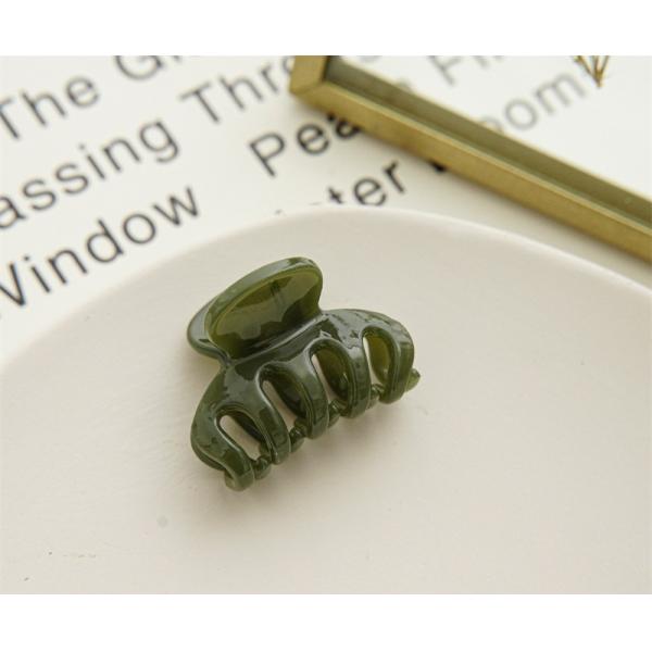 Jelly color acrylic girls trumpet clip accessories temperament fringe clip shark clip hair clip female hair clip