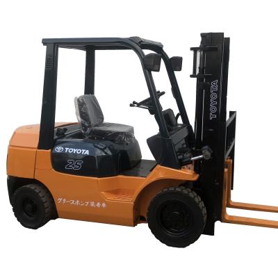 Téléchargeuse Toyota diesel utilisée durable 2,5 tonnes pour l'entreposage et la fabrication