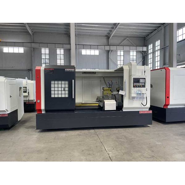 CK61100 CNC Flat Bed Lathe Automatic Fanuc Siemens Mitsubishi Control System