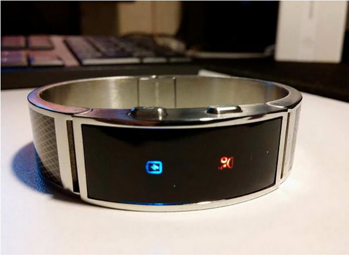 Waterproof IP57 Health Tracking Bracelet , Health Monitor Bracelet