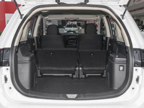 2021 Outlander Fwd SUV Tipo de energia a gasolina e motor L4 de 2,0L 166 cavalos