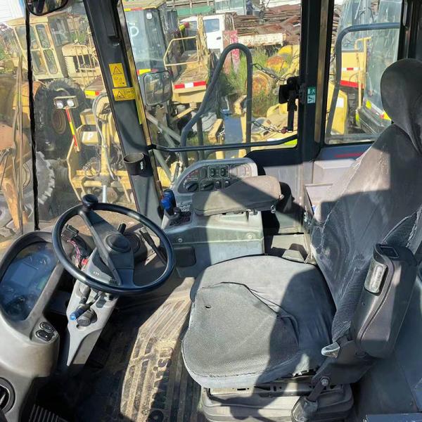 Large Komatsu WA600-6 Used Loader 393KW Rated Power 7m3 Bucket Capacity