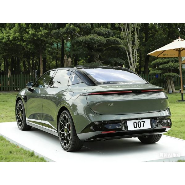 Uesd Car 2024 Zeekr 007 Dual-Motor Performance 100  k Wh Autonomous Driving Excellent Condition  Car Made in China Hot Selling