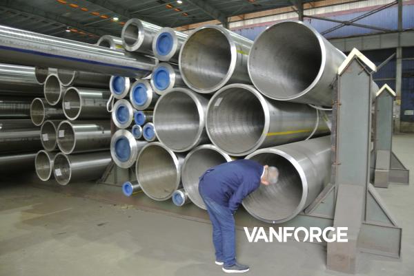 ASTM A335 P92 Seamless Alloy Steel Pipe High Yield Strength Wall Thickness 9.53-140 Mm