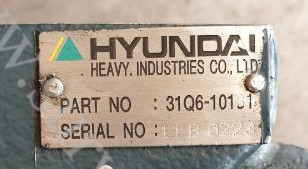 Excavator Hydraulic R210LC-9 Swing Motor 39Q6-11101 For Hyundai