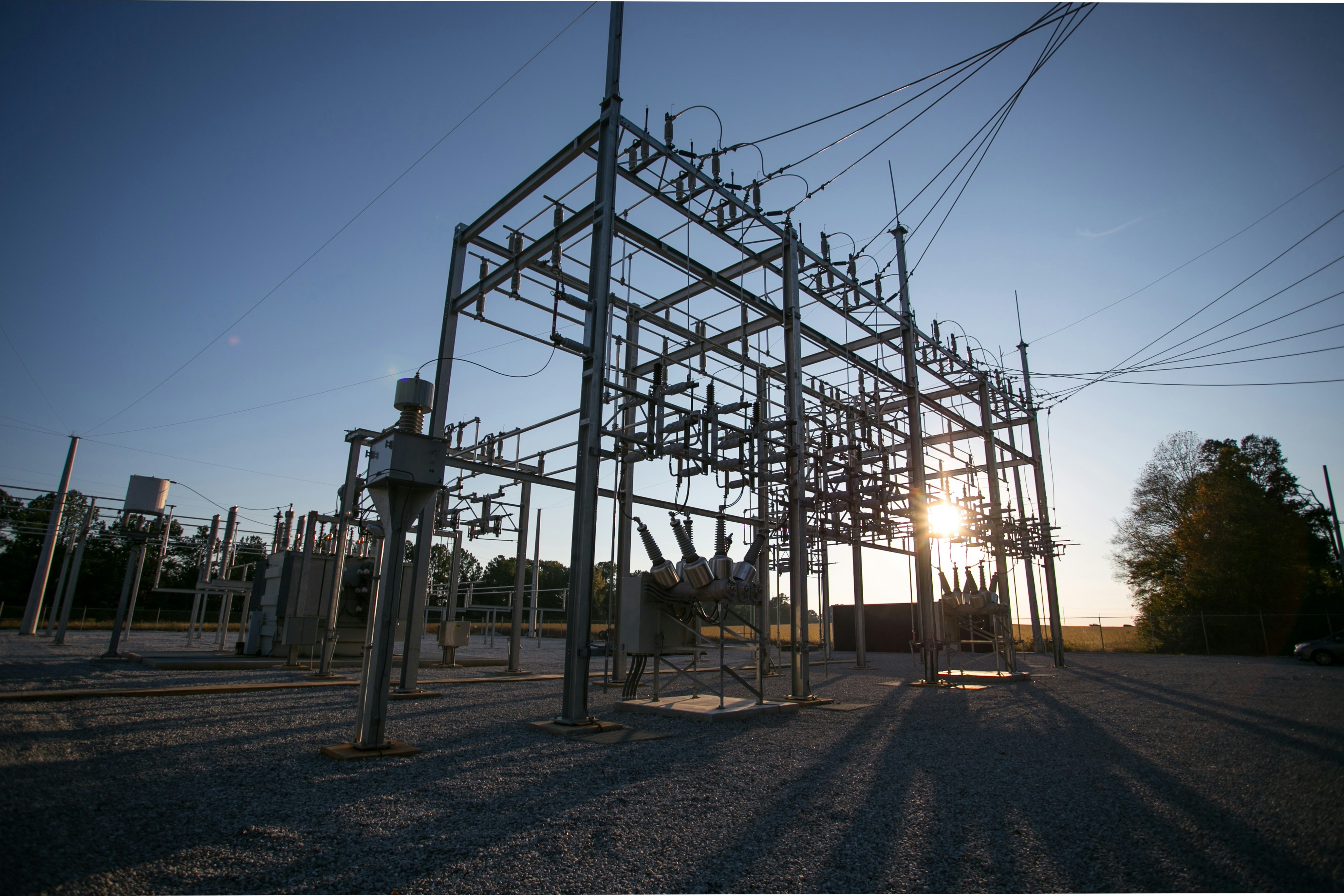 7500/10000kVA Three Phase Substation Power Transformer Dual Secondary 13800V to 7200Y/4160V ＆ 4160Y/2400V MIDEL 7131 Synthetic Ester Fluid ANSI IEEE Standards