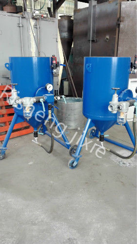 Easy Operation Industrial Sand Blasting Machine , Industrial Portable Sandblaster
