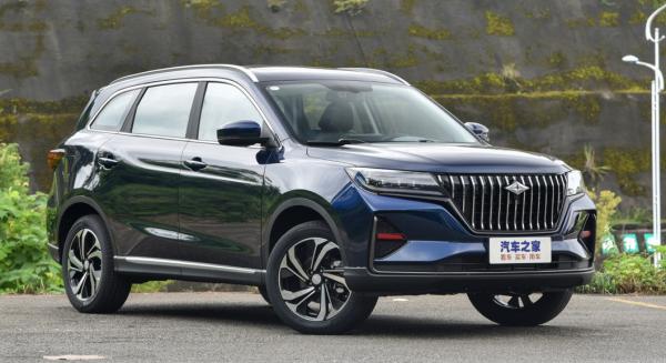 Luxury Medium 1.5T Gasoline SUV For Family Use With Five Doors At 180KM