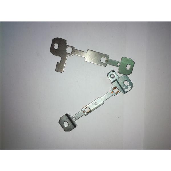 Пресса заклепки сплава умирает стальная пластина 4 полостей штемпелюя гайку частей чистую медную