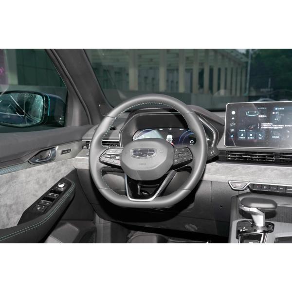 автомобиль седана нефти бензина мест предисловия 5 Geely приведенного в действие автомобиля ископаемого горючего 2.0t
