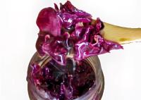 Miel brut pur en vrac Export Rose aromatisée Acacia Miel avec pétale de rose Miel d'abeille naturel