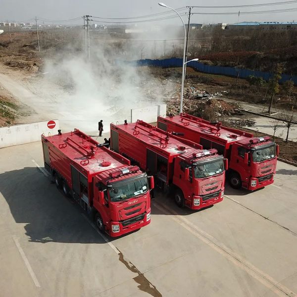 ISUZU 16000 Liters Water Tank Fire Truck
