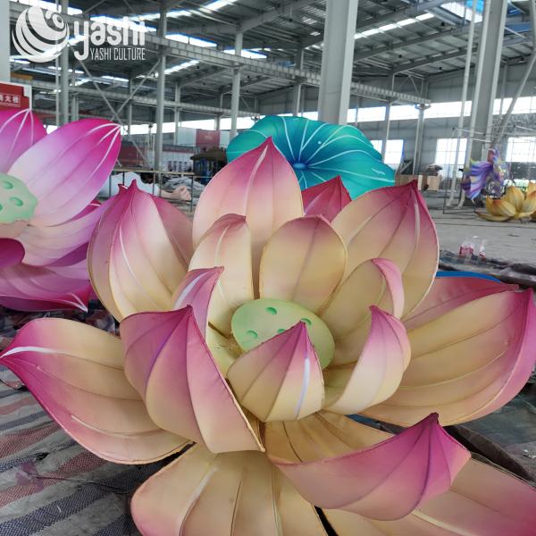 New Year Party Chinese Lotus Lanterns Handcrafted Detachable 100CM