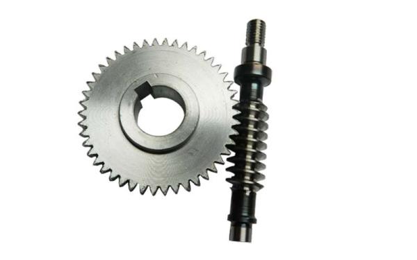 歯のカスタマイズされた数 ワームシャフトとワームギア 0.2Kg重量と工業用DIN 6精度グレード