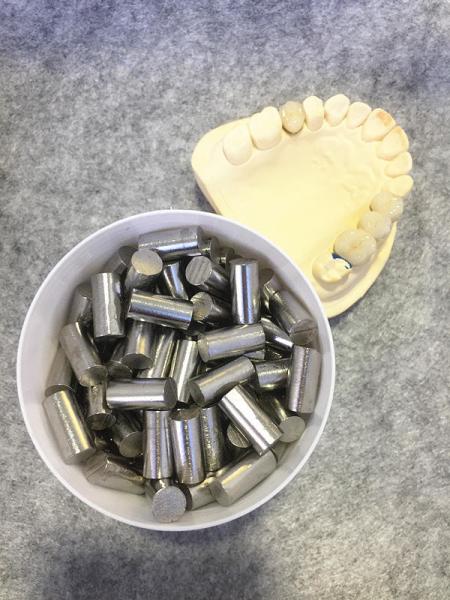Ingot / Cylinder Nickel Steel Alloy , Non Precious Dental Alloys Low Thermal Conductivity