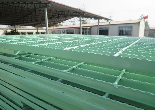 PVC Coated Catwalk Grating Walkway , Galvanized Serrated Metal Grate Platform
