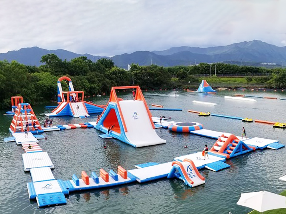 Popular Aqua Park Factory Price Floating Inflatable Water Park Summer Water Play Equipment Hot Water Park for Sale