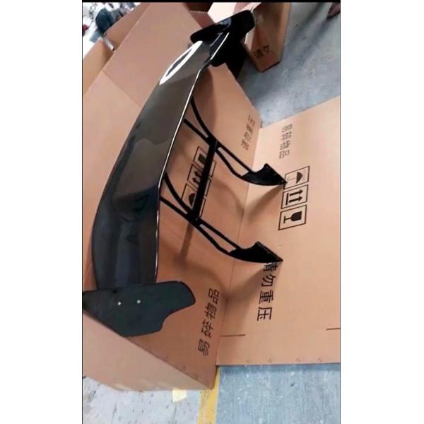 Nuevo producto para Ferrari 458 488 Spoiler de fibra de carbono 458 488 SVR Style Tail Spoiler