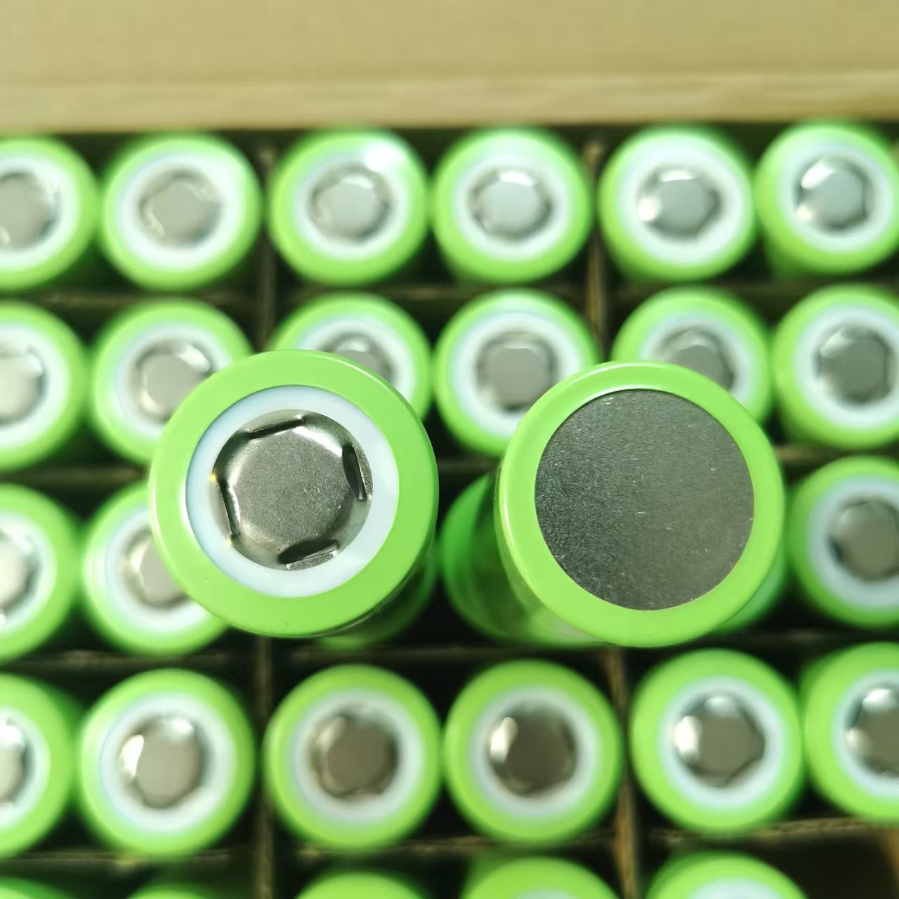 3.7V  26650 Lithium Ion Battery 5000mAh 3C High Discharge Rate for Outdoor Power Station and High Lumen Flashlight