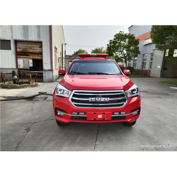 Скомплектуйте вверх 300L 4 пожарную машину цилиндров 3600rmp 161HP SUV