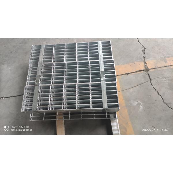 Hot Dip Galvanized Steel Grating Q235 Grid Plate For Steel Structure Platform Of Chemical Plant