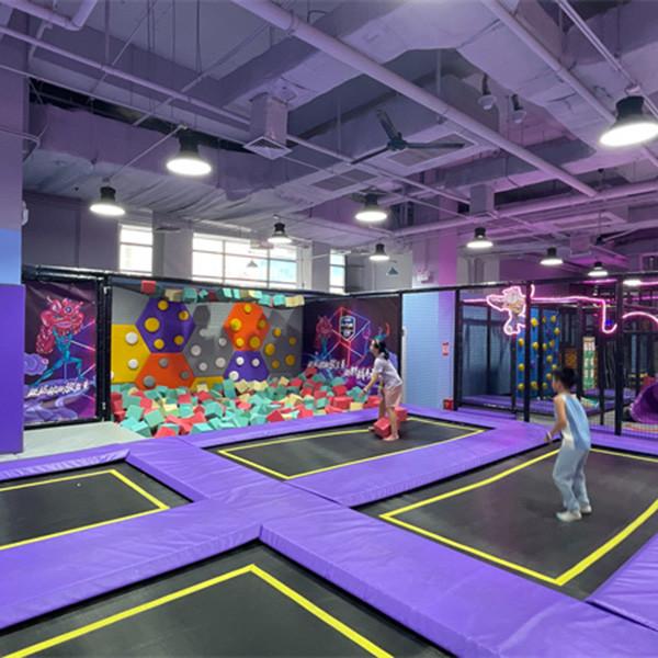 Trampoline pour enfants avec caoutchouc EPDM pour un jeu extérieur sûr