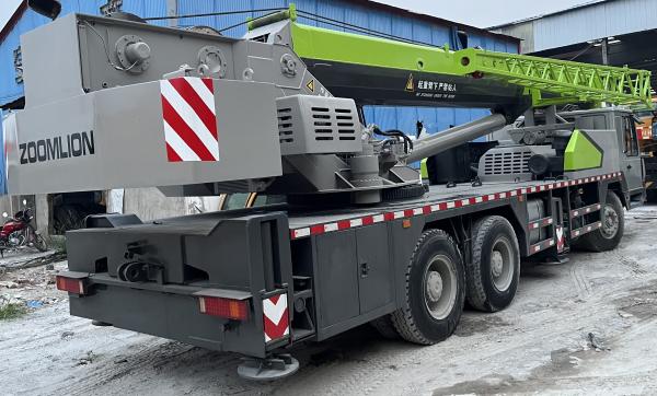 Chinese Used Crane ZOOMLION ZTC250V 25 Tons Mobile Crane in Very Good Condition