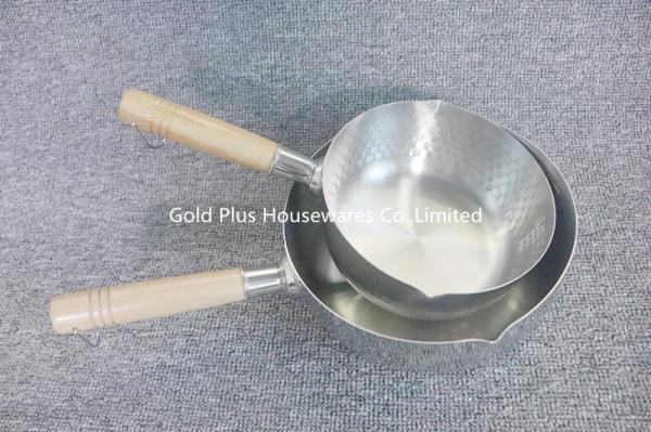 18cm Hot domestic stainless steel milk pot with practical wooden handle big capacity cooking sauce pans