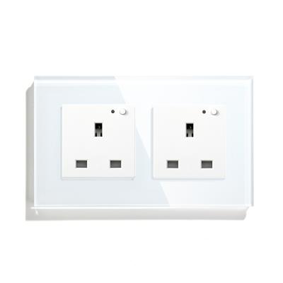 Tomada 13A Reino Unido 3 Pin Mini Socket Tuya Voice Control do soquete de Smart Wifi do quadro dobro