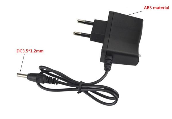 Compact 3.7 V Lithium Ion Battery Charger , Cree Headlamp Charger 12 Months Warranty
