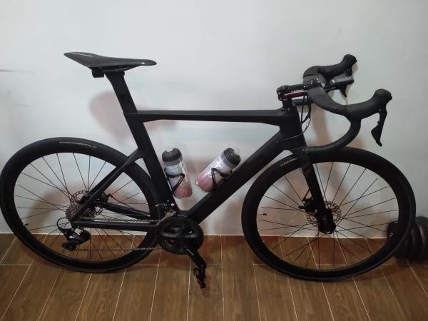 Hard Frame Hydraulic Disc Brake Gravel Bike 9.5kg 22 Speed Gears
