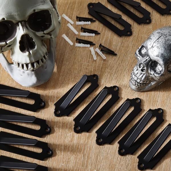 Bracket decorativo montado na parede para exibir antílopes de veado e crânios de outros animais