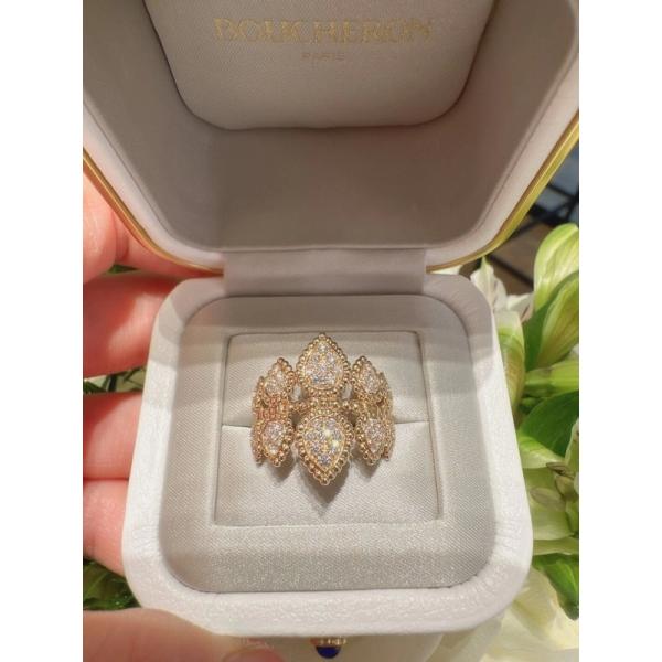 Luxurious 18K Gold Diamond Ring HK Setting He Perfect Accessory For Special Occasions