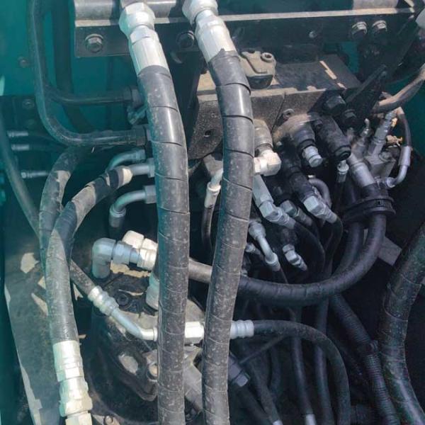 Used Kobelco SK140LC Crawl Excavator 0.57m3 Bucket Capacity Little Used Excavator