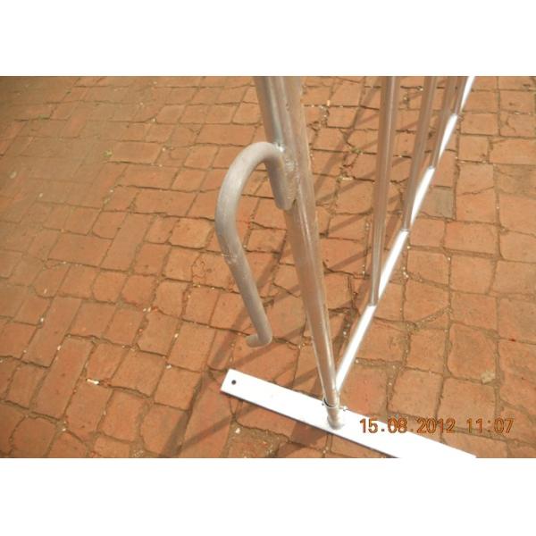 Road Access To Safe Metal Crowd Barriers Of Low Carbon Steel Tube For Public Events