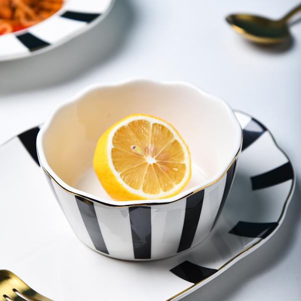 Conjunto de jantar de porcelana europeia de luxo