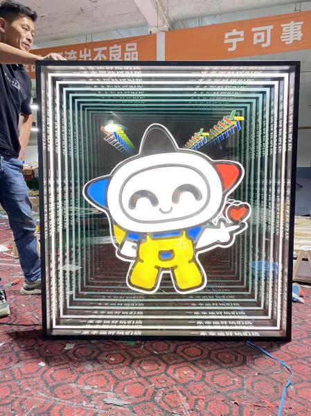 Lâmina de neon 3D LED de efeito espelho de brilho infinito de camada múltipla de aço inoxidável personalizado