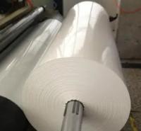 Surfaces en plastique soluble dans l'eau, en relief et stratifiées