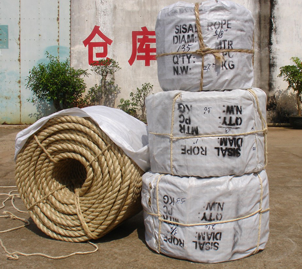 Natural Fiber Thick Manila 3 Strand Polyester Rope Braided Jacket Cover