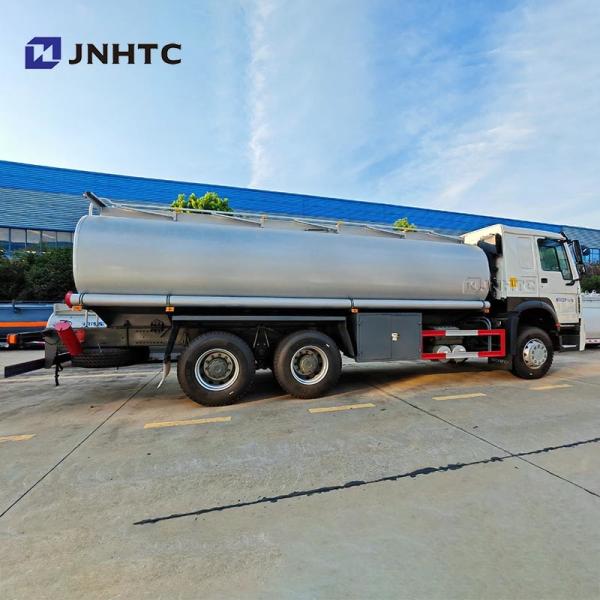 Howo Oil Tanker Trucks 6X4 340HP 30000 liters Fuel Transport Fuel Tanker Trucks