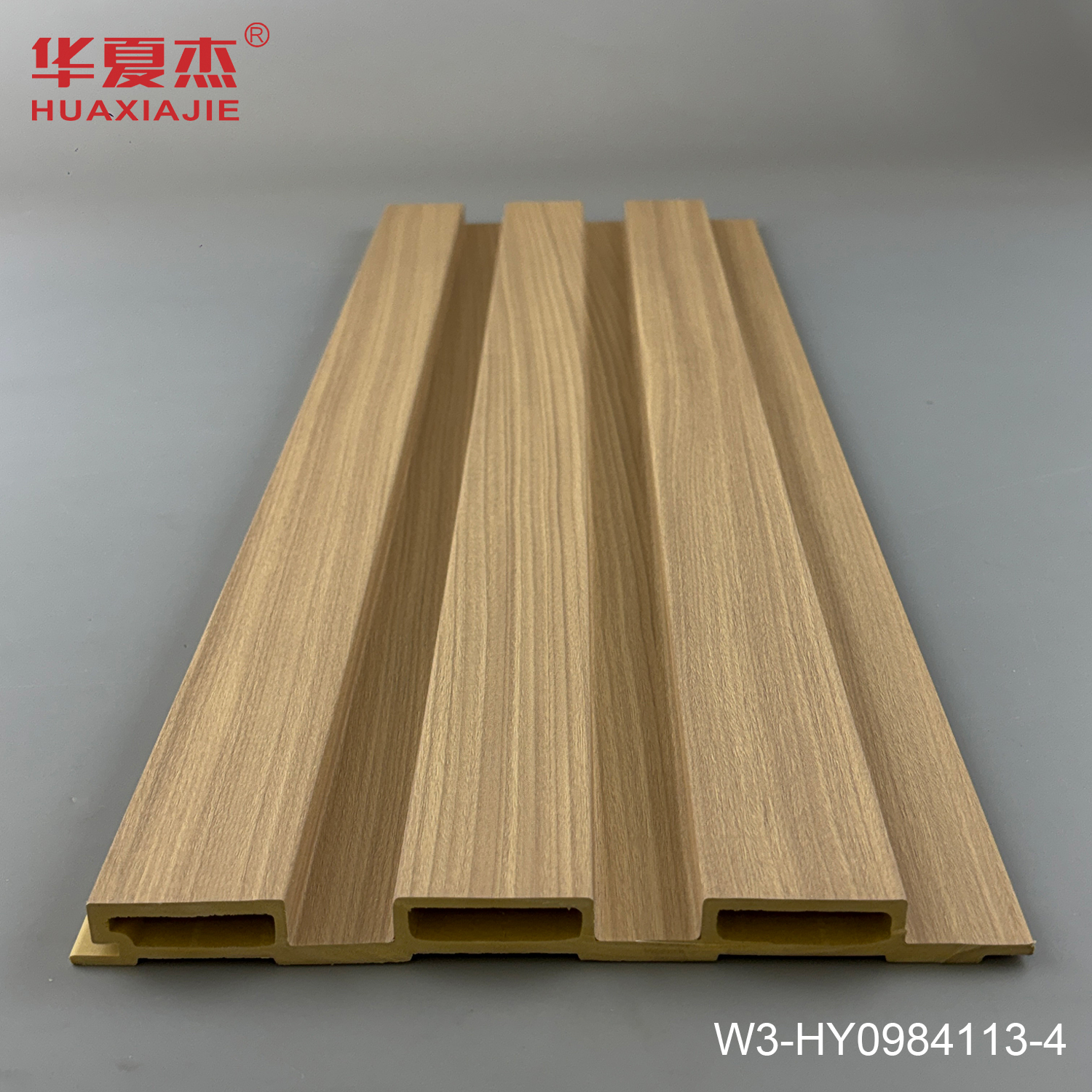 High Quality WPC Wall Panel with Laminated Surface and Flat Surface Made of Environmentally Friendly Materials