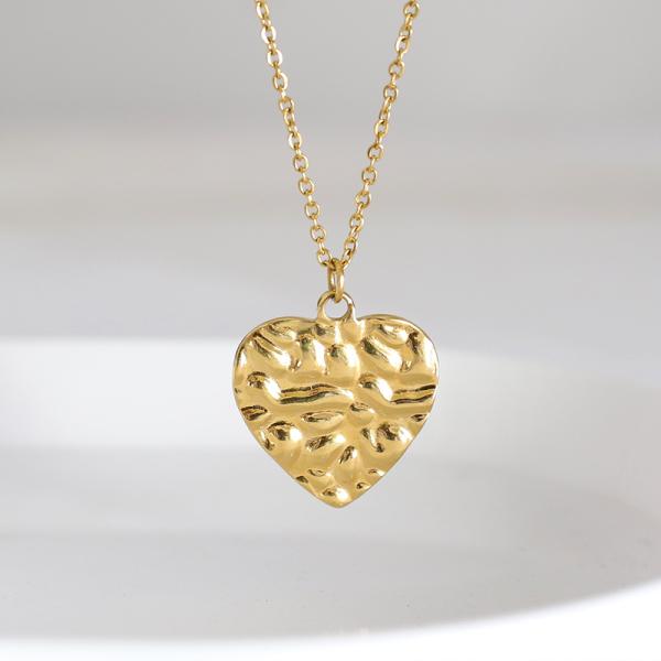 Fashion titanium steel peach heart necklace temperament pendant stainless steel love chain bar accessories