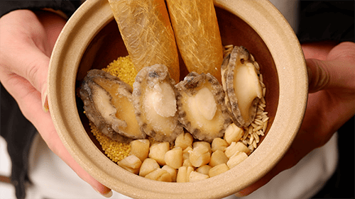 ZEAGROVE  Золотой абэлон и рыба Мау тушеное Традиционная азиатская травяная сущность Питательное морепродукты блюдо с высоким содержанием белка Гурманское удовольствие