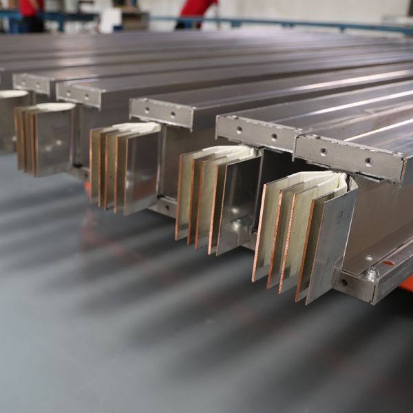 Aislamiento de barra colectora enchufable de alta capacidad de 2000A y conducto de bus sándwich de cobre y aluminio