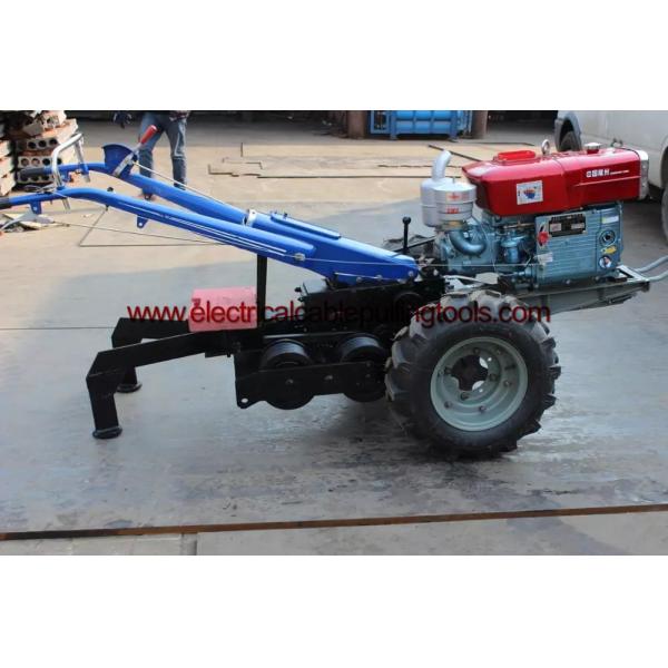 Кабель идя трактора 2 колес вытягивая машину для кабеля вытягивая веревочку провода вытягивая трактор руки