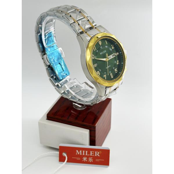 2024 Новые мужские часы Роскошные водонепроницаемые Светлые кварцевые часы Дизайнерские часы